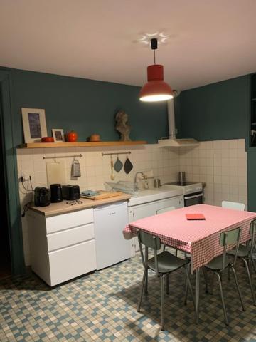 Charmant Appartement Sur Cour, Le Cerisier Bagneres-de-Bigorre Ngoại thất bức ảnh